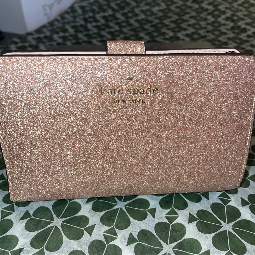 MAKE AN OFFER Kate Spade Boxed Medium Compact Bifold Wallet Shimmy Glitter Gold